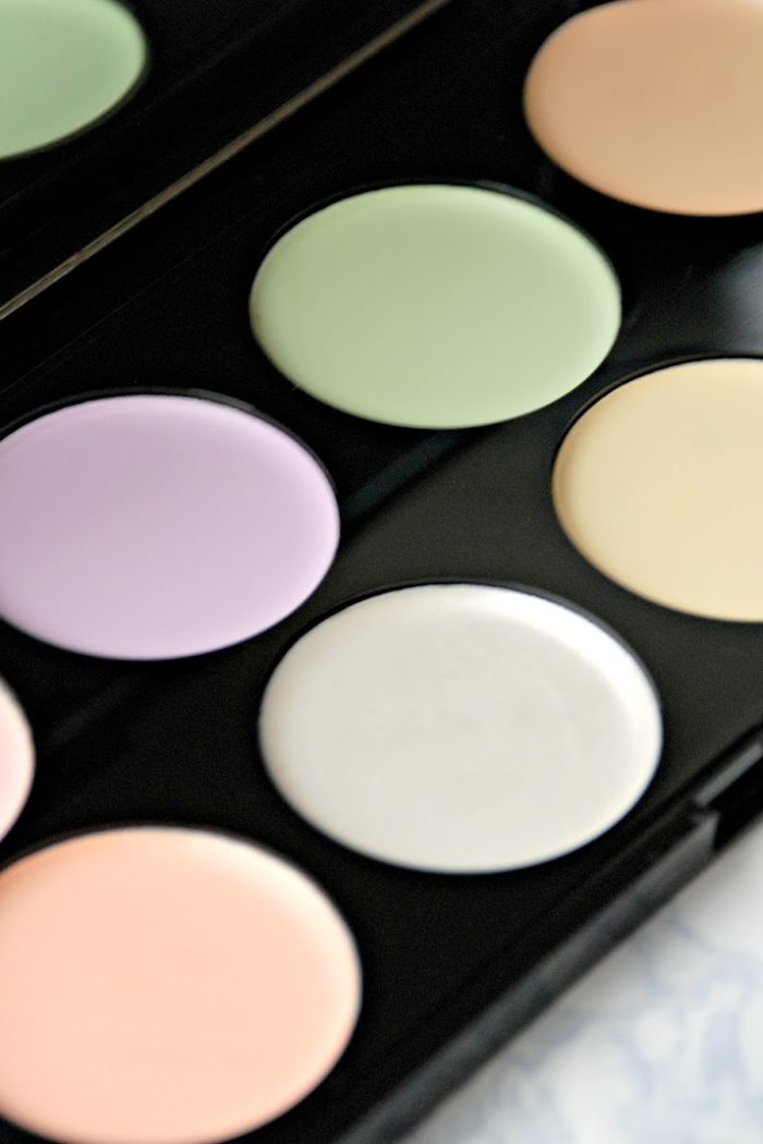 Makeup Revolution | ultra base corrector palette