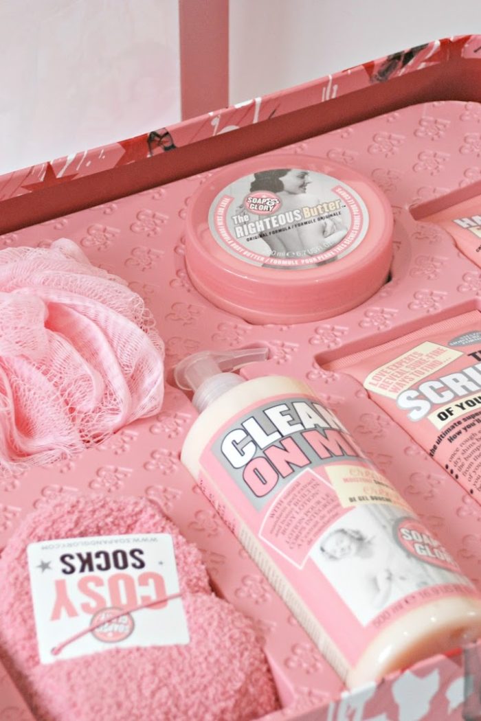 Quick, go & grab the Soap & Glory soaper star giftset
